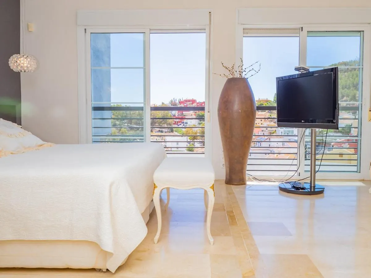 Cubo'S Gibralfaro Townhouse Villa Malaga 0*,