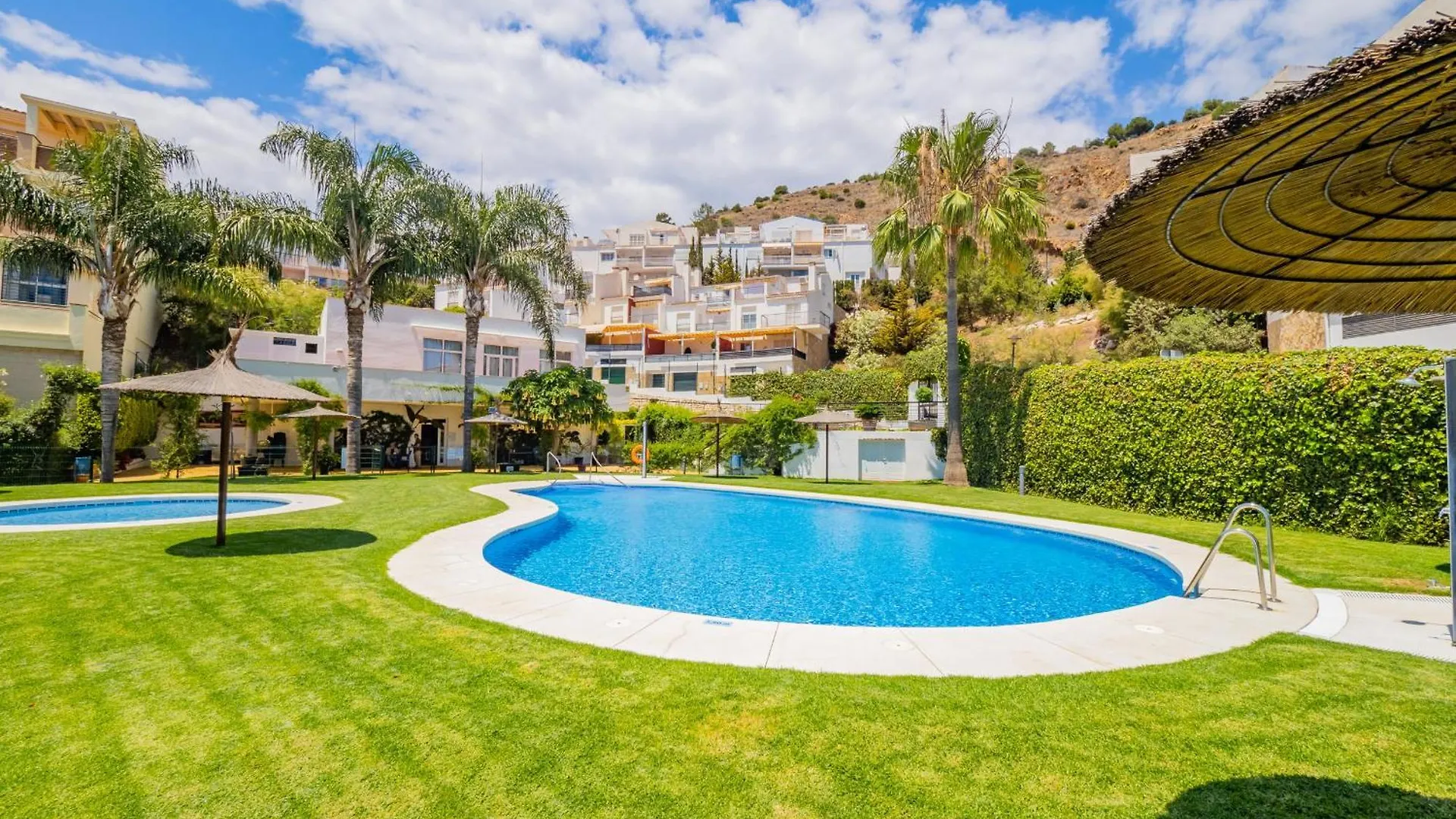 Cubo'S Gibralfaro Townhouse Villa Malaga